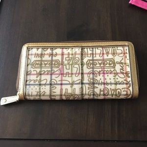 Coach Bags - Coach Wallet Coach Bags - Coach Wallet